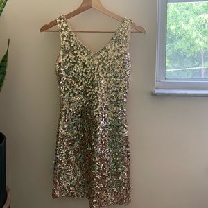 VERTY Gold Sequin Bodycon Dress